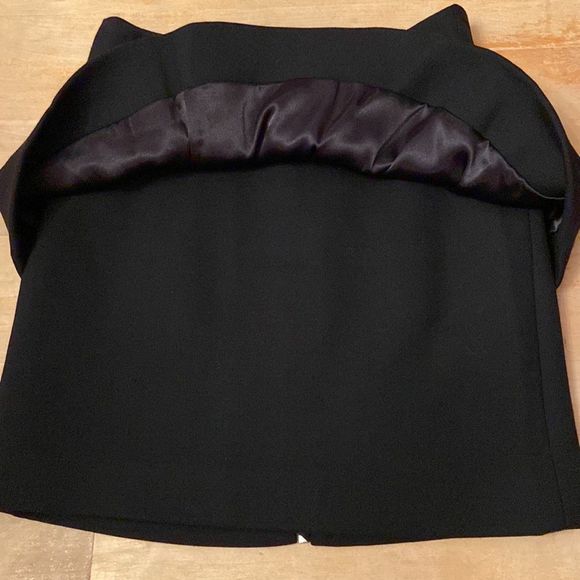 MILLY OF NEW YORK Wool Blend Black Peplum Skirt - Picture 4 of 10